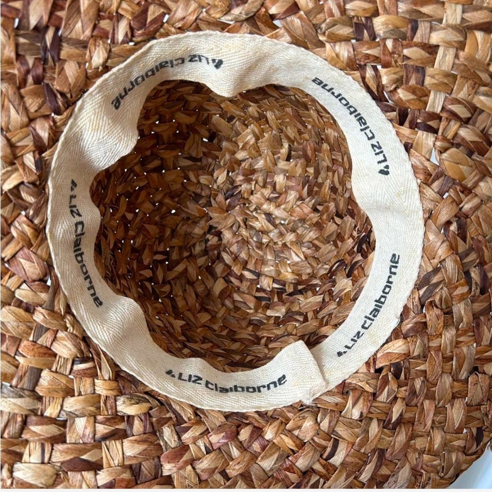 Liz Claiborne Tan and brown straw hat with a boho touch - Picture 8 of 8